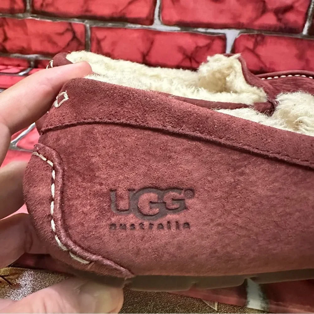 UGG Australia Ansley 3312 Red Burgundy shoes 7